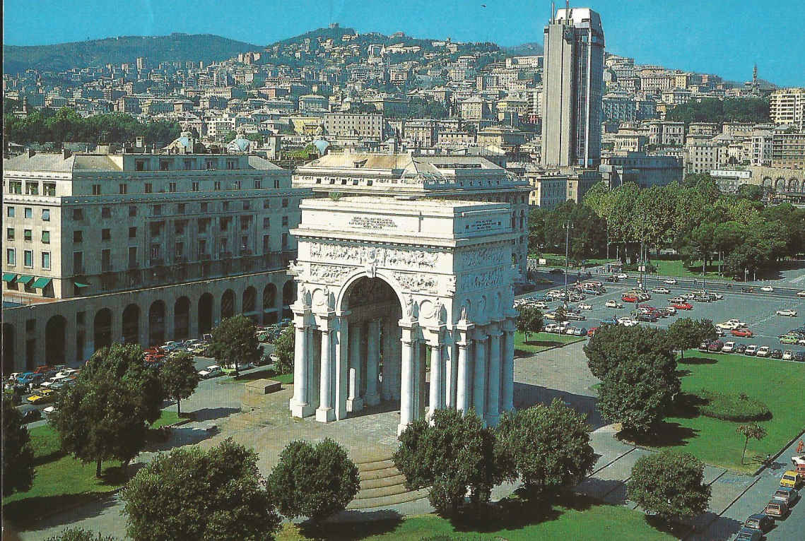 Genoa_ Place de Vittoria