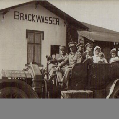 Brackwasser Bahnhof Soldaten
