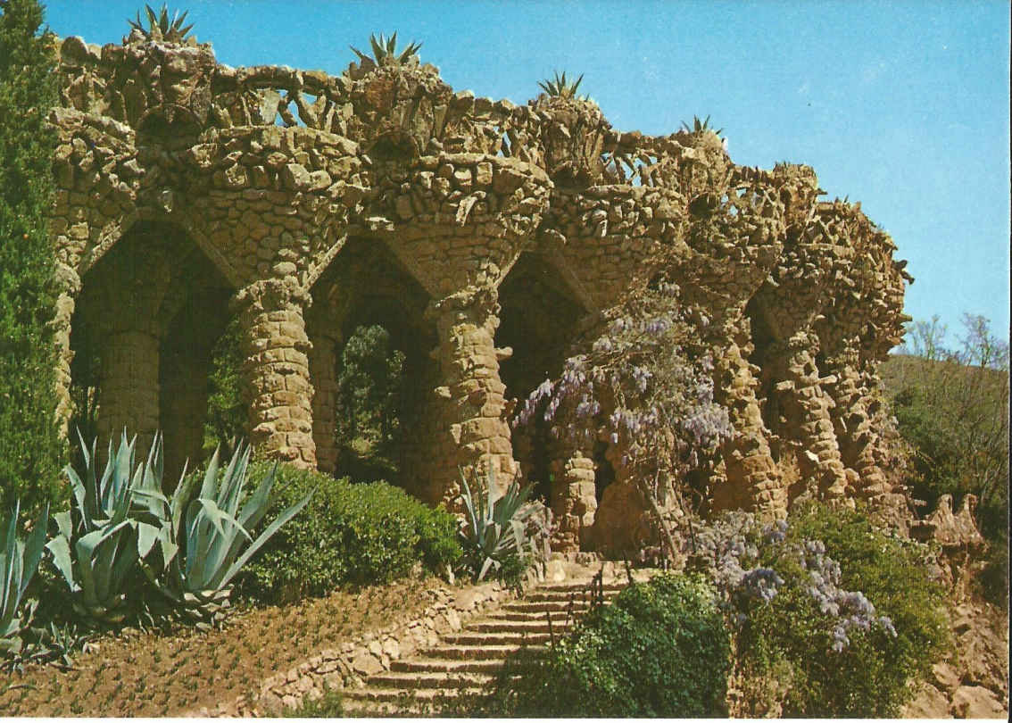 Barcelona, Güell Park, Lovers Bridge