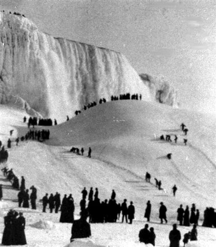 Niagara Falls frozen