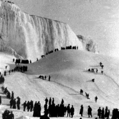 Niagara Falls frozen