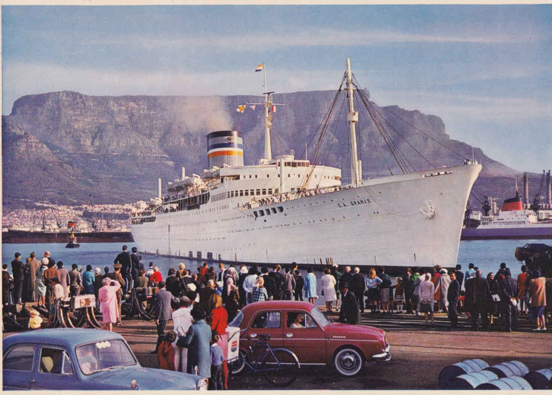 SA Oranje leaves Cape Town Harbour