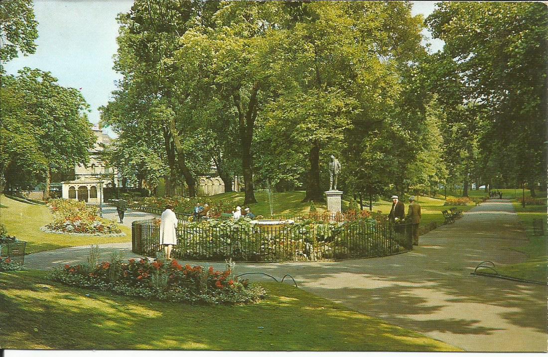 Derby, Sir Henry Royce Statue and Fountain in the Arboretum